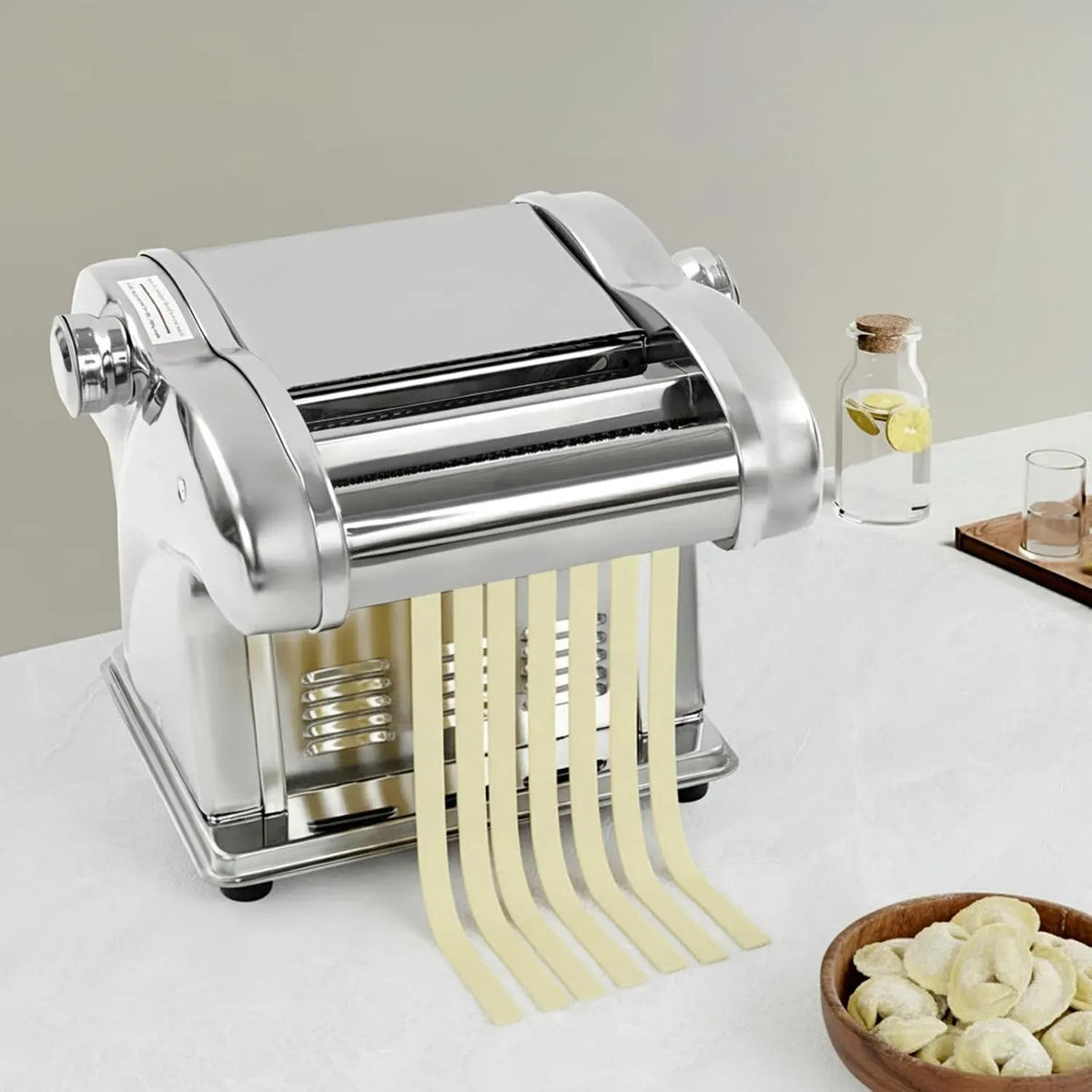 Nudelmaschine, 135 W, Nudelbereiter, Multifunktionale mm/4, Edelstahl, einstellbarer Dicke, 3 Klingen für Tagliatelle, 0,5 mm